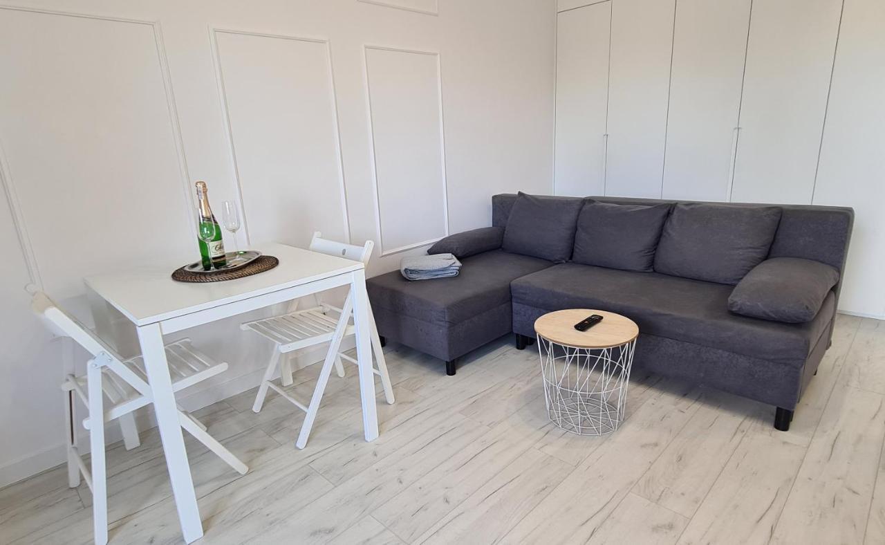 44 - Apartamenty Siedlce - Nowy Apartament W Centrum Przy Ul Czerwonego Krzyza Exterior foto